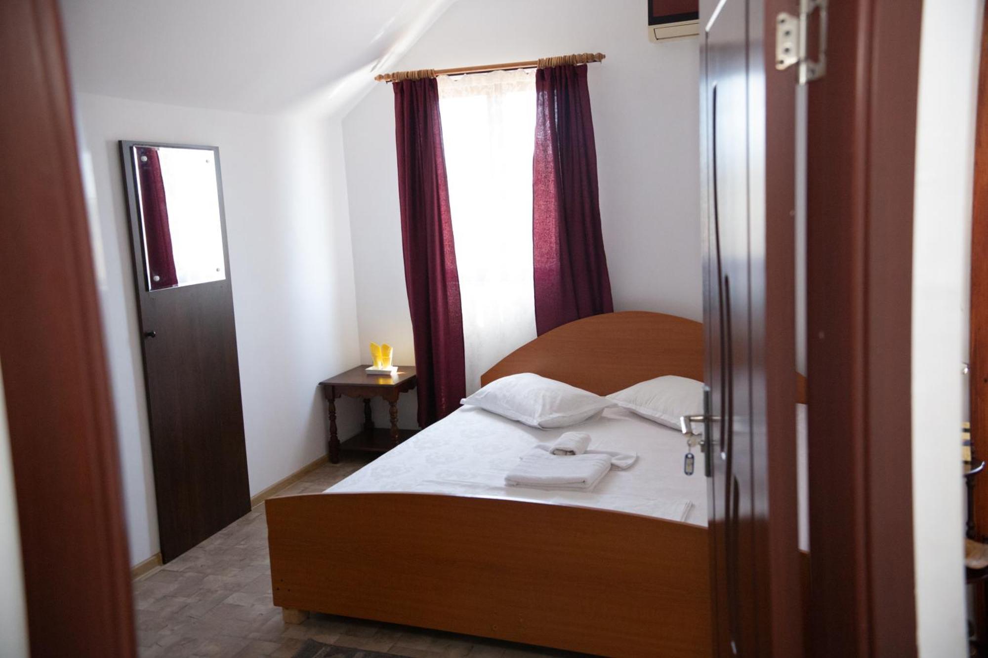 Casa Dany Hotell Corbu  Eksteriør bilde